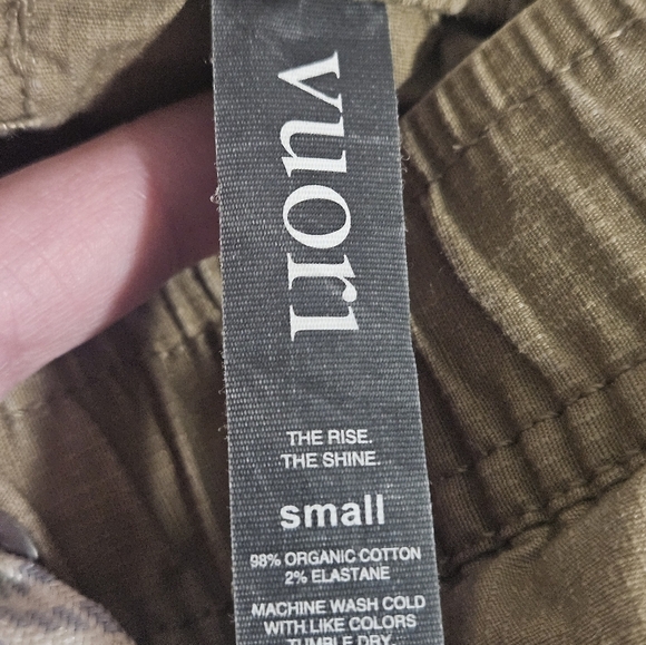 Vuori jogger style pants size small - Picture 9 of 12